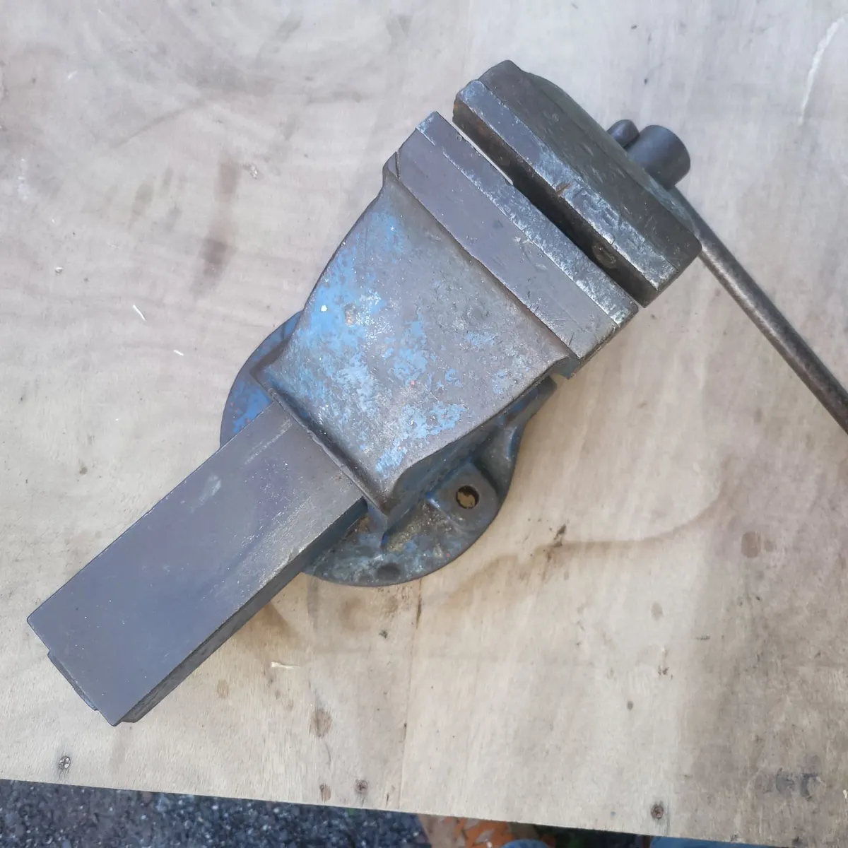 Record No 5 Vise - Image 3