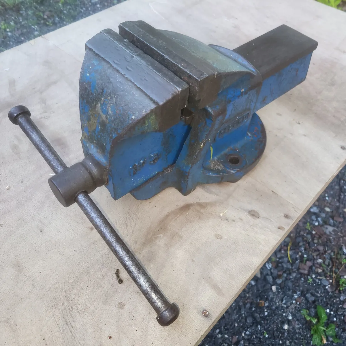 Record No 5 Vise - Image 1