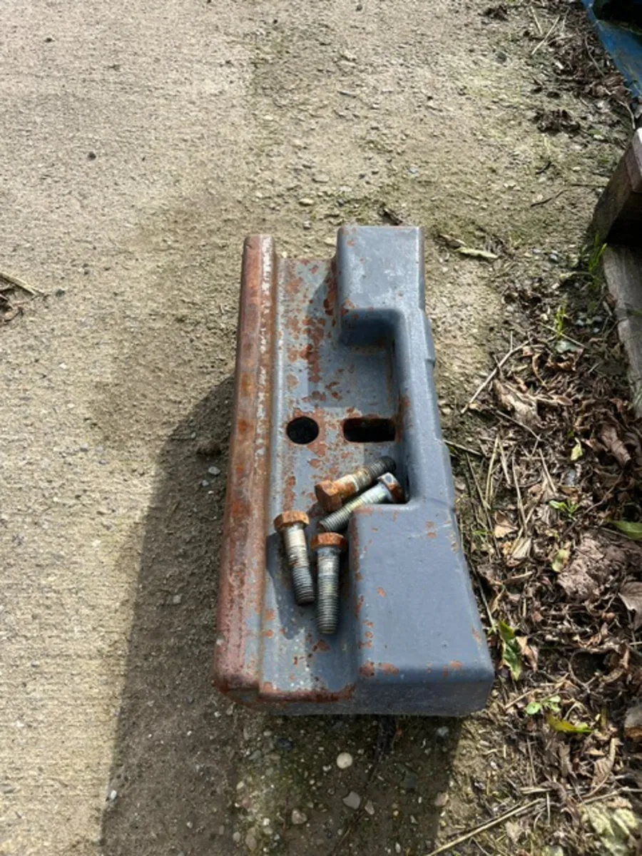 Weight Carrier suit New Holland 6640,7740,7840... - Image 2