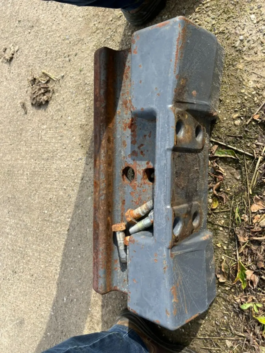 Weight Carrier suit New Holland 6640,7740,7840... - Image 4