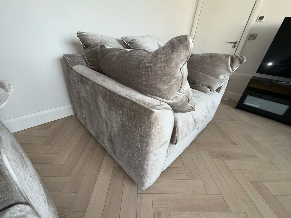 Brand New EZ Living Leo Loveseat Kairo Stone - Image 3