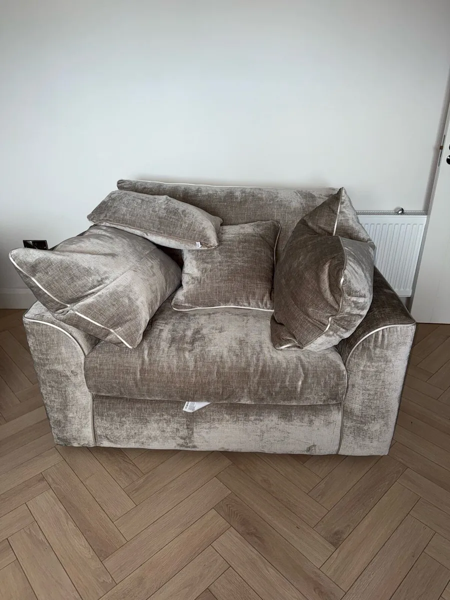 Brand New EZ Living Leo Loveseat Kairo Stone - Image 4
