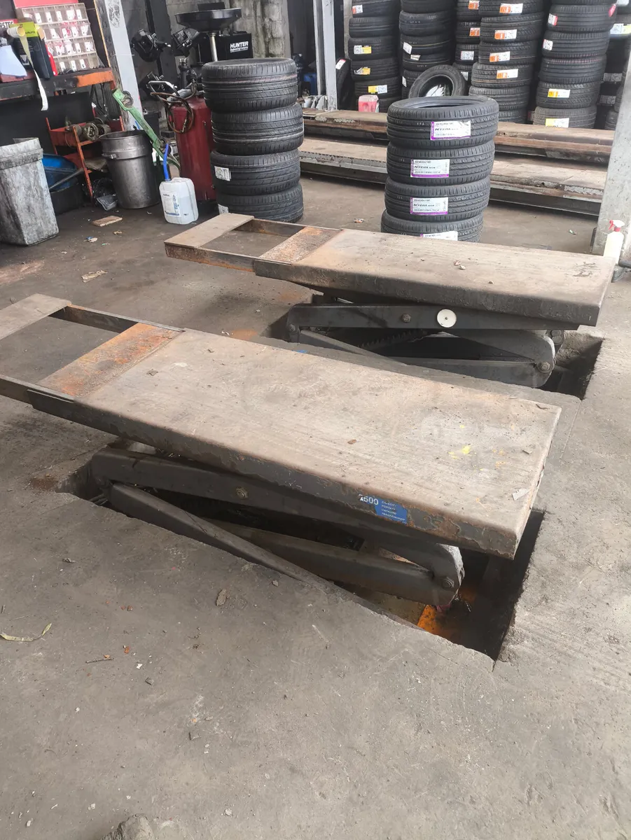Maha car lift - Image 2