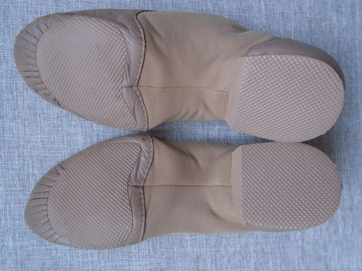Bloch split sole dance shoes,Dance shoes - Image 2
