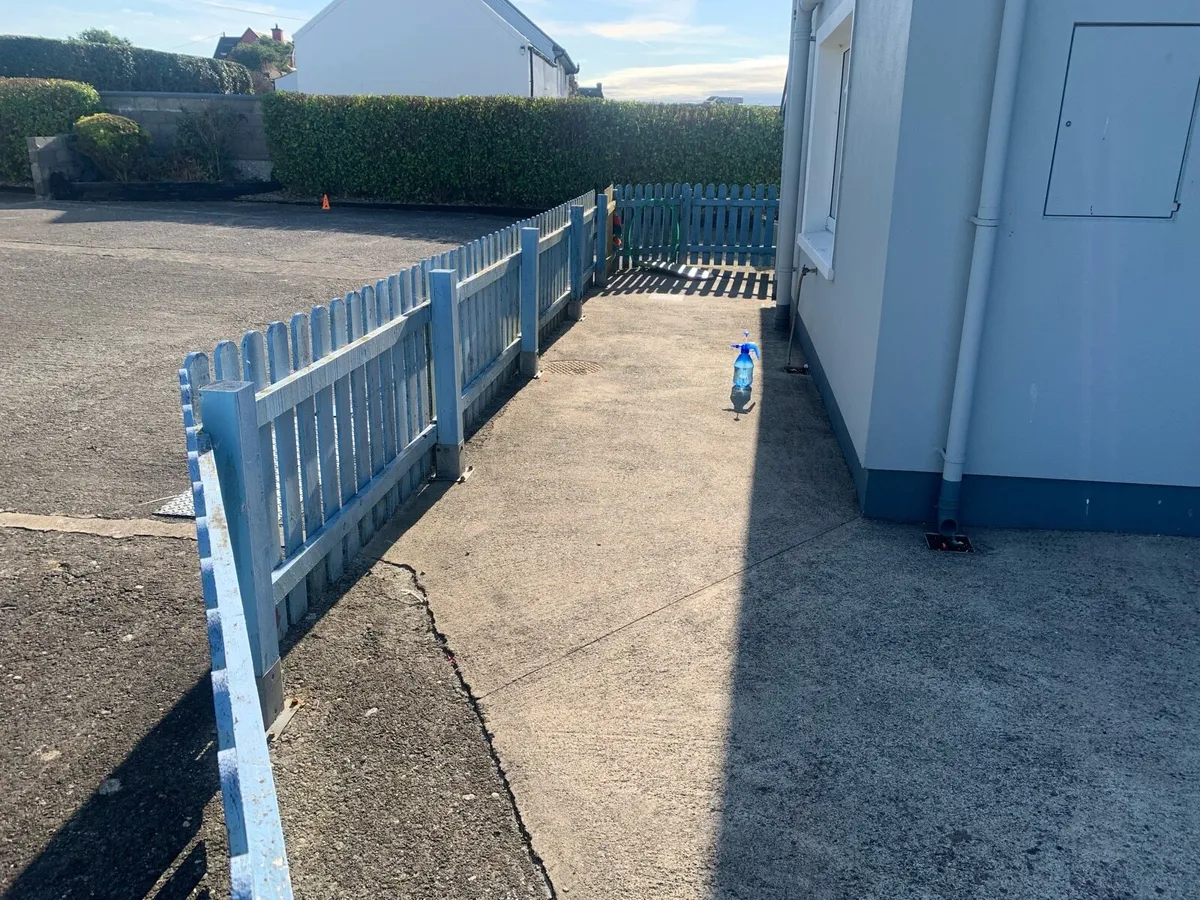 Timber fencing - Image 4