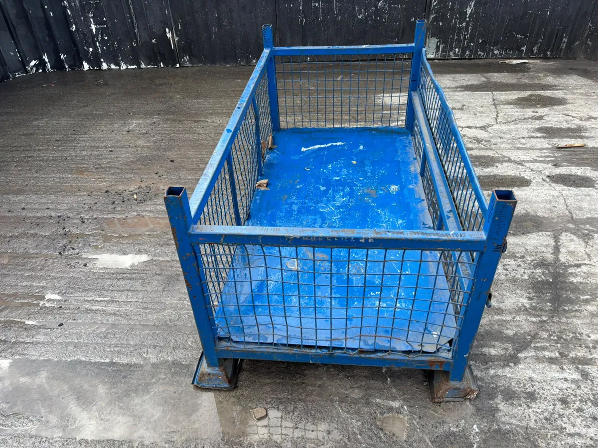Half-drop gate steel mesh stillage cage - Image 3