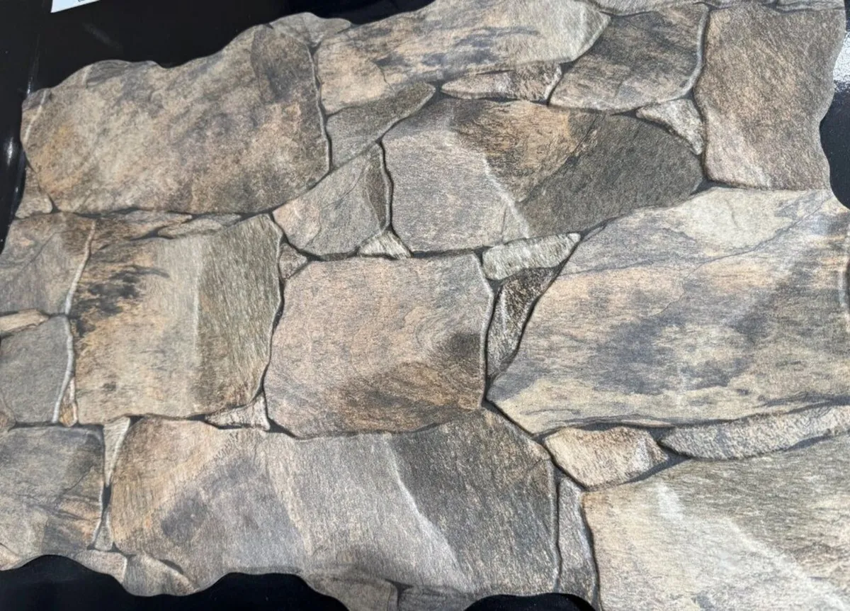4.50 Sq Metres Ribassos Gris Interlocking Tile - Image 3