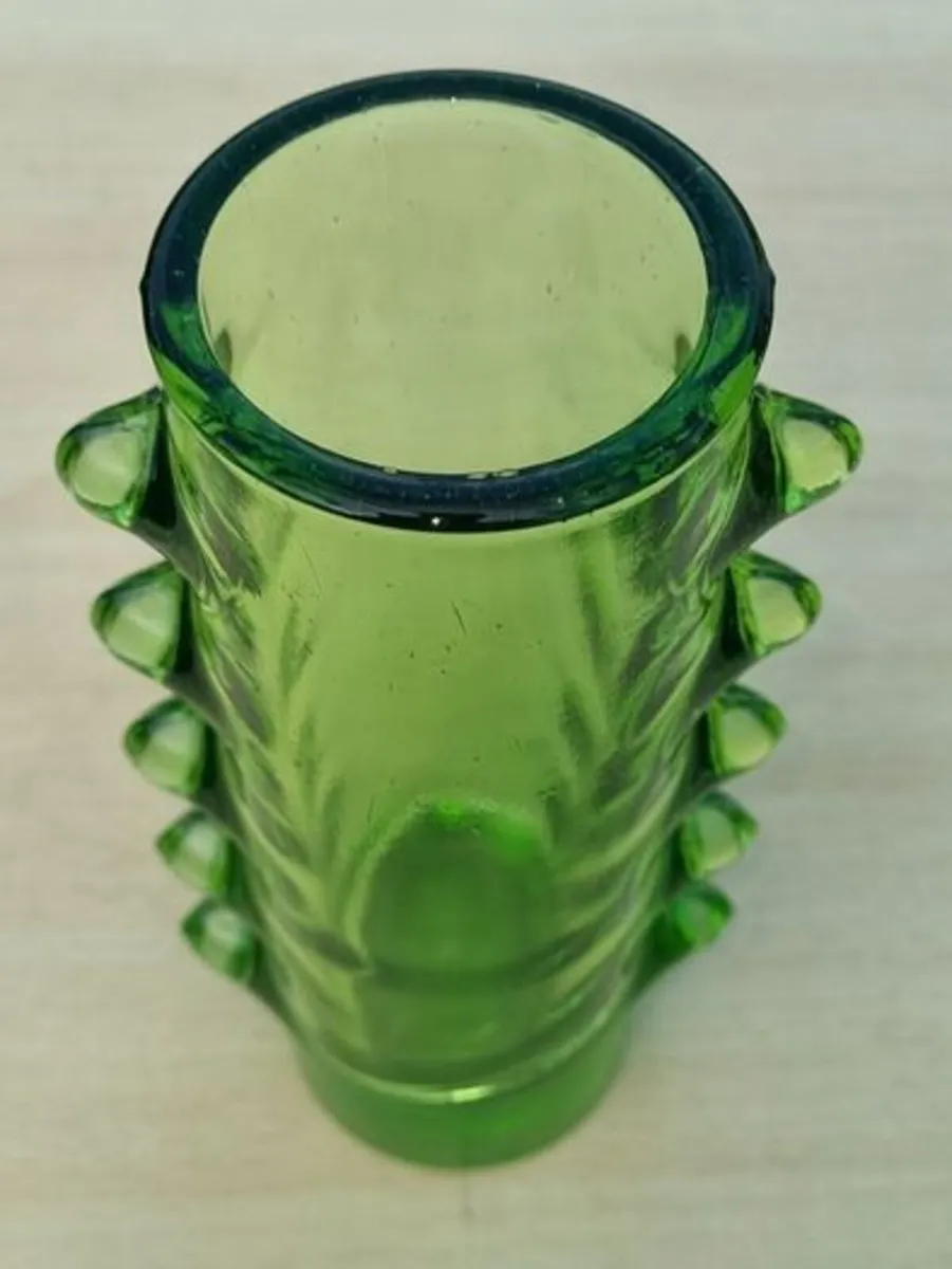 Polish art glass vase "Futura," designed by Dorst - Image 2