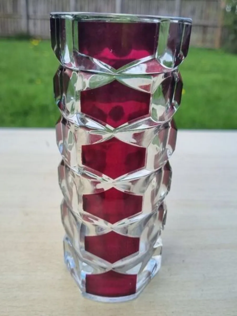 Vase designed by J.G. Durand for Luminarc, 1970s. - Image 1