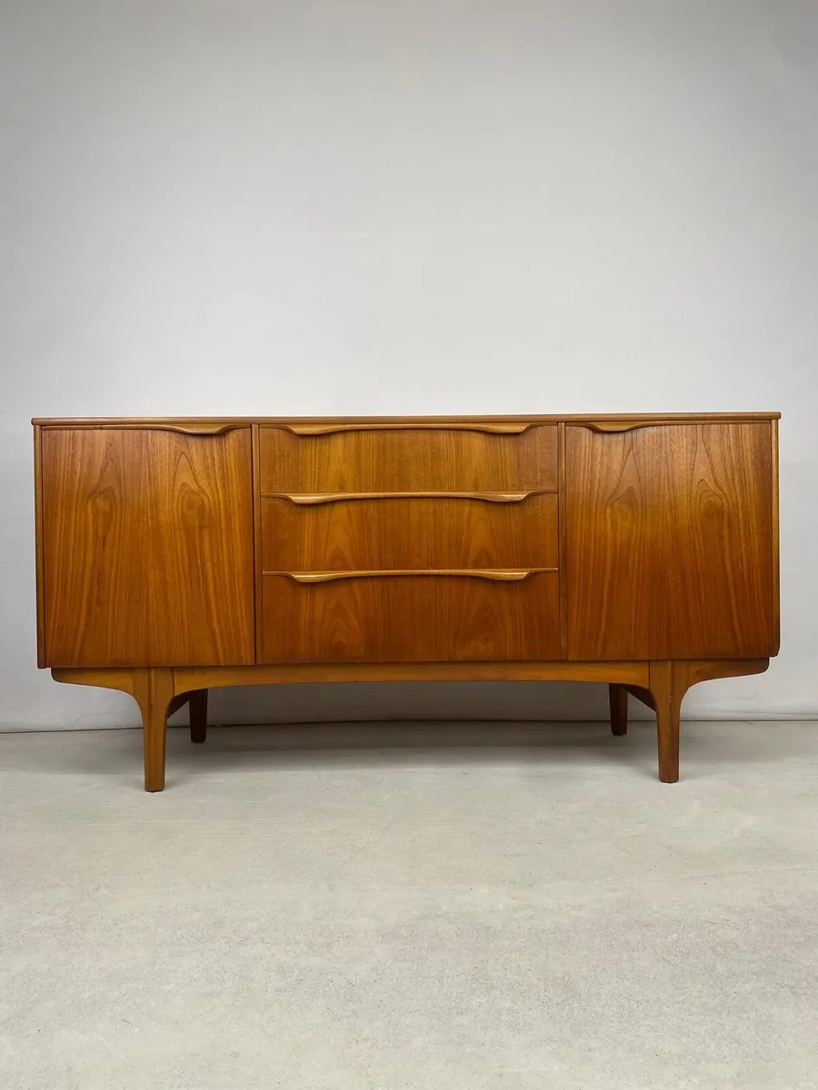 Stunning Mid Century SForm Teak Sideboard - Image 4