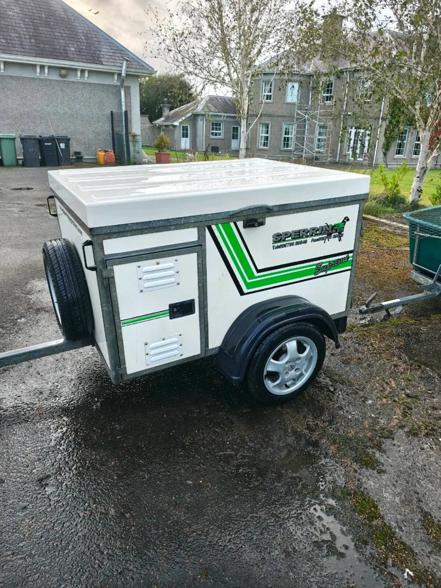 Dog trailer - Image 1
