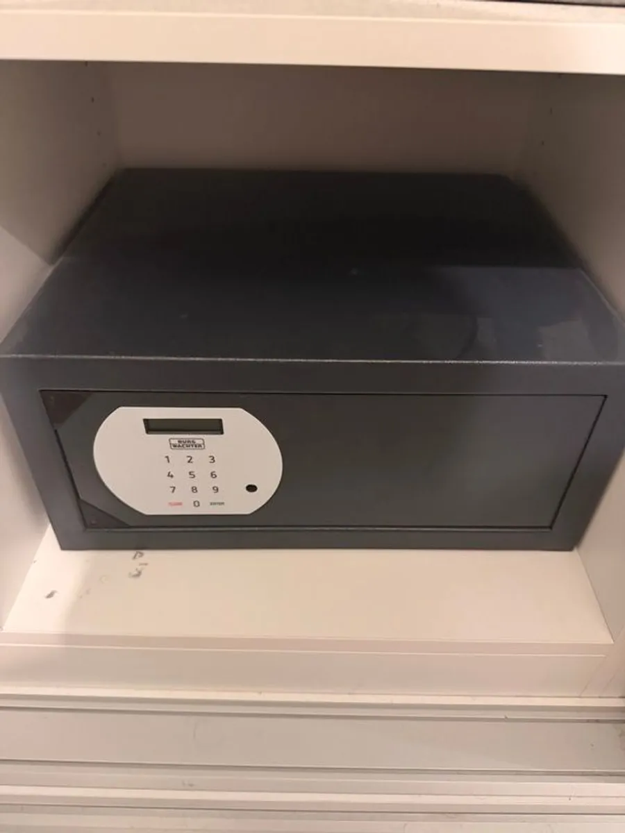 Burg Wachter Electronic Safe 60 euros  Must Go ASAP - Image 1