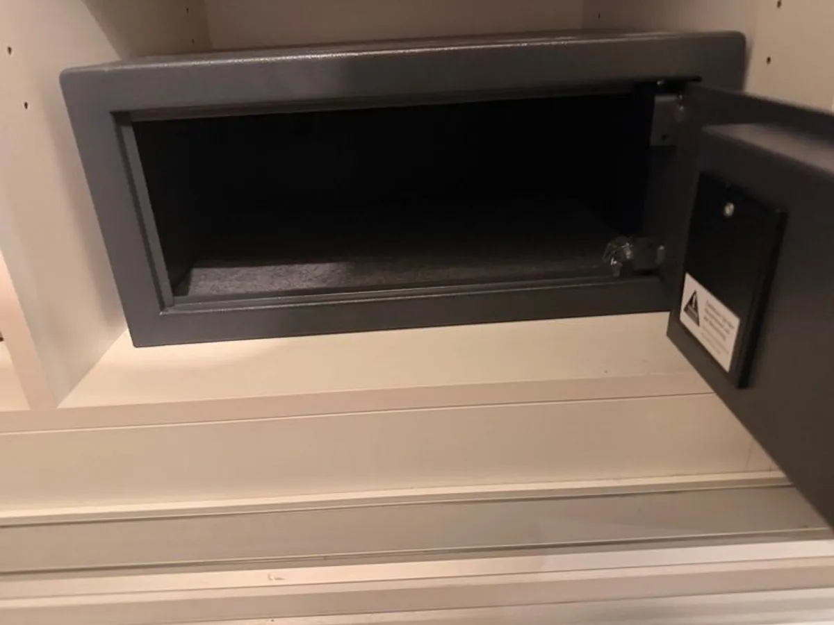 Burg Wachter Electronic Safe 60 euros  Must Go ASAP - Image 2