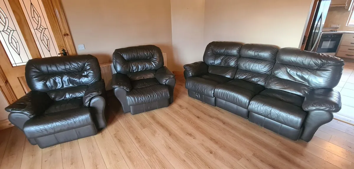 3 Piece Leather Reclining Sofa - Image 1