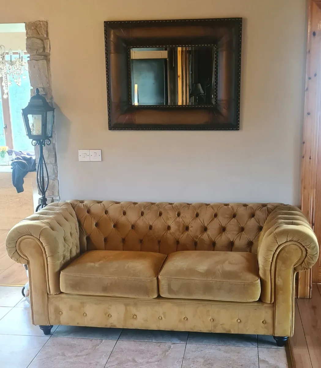 Chesterfield 3 seater sofa - Image 2