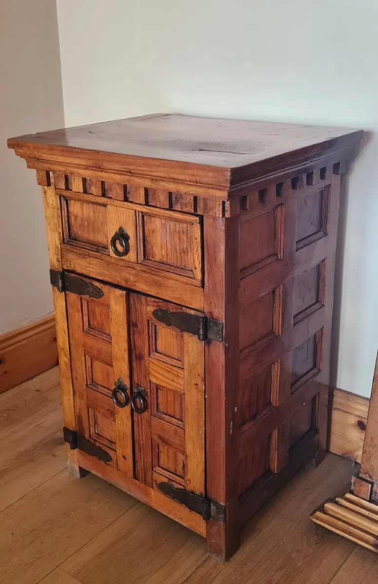 Rustic Bedroom Furniture Set - Image 4