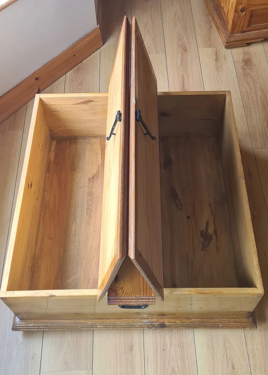 Mexican Pine Coffee Table - Image 2