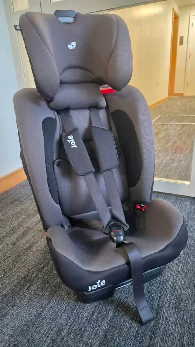 Joie Baby Car Seat - Image 3