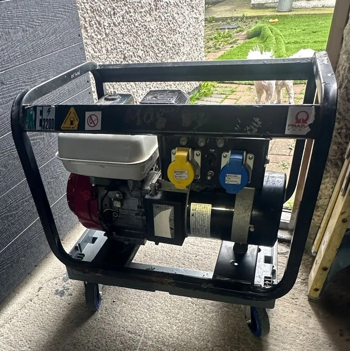 Honda Generator 110v /230v - Image 1