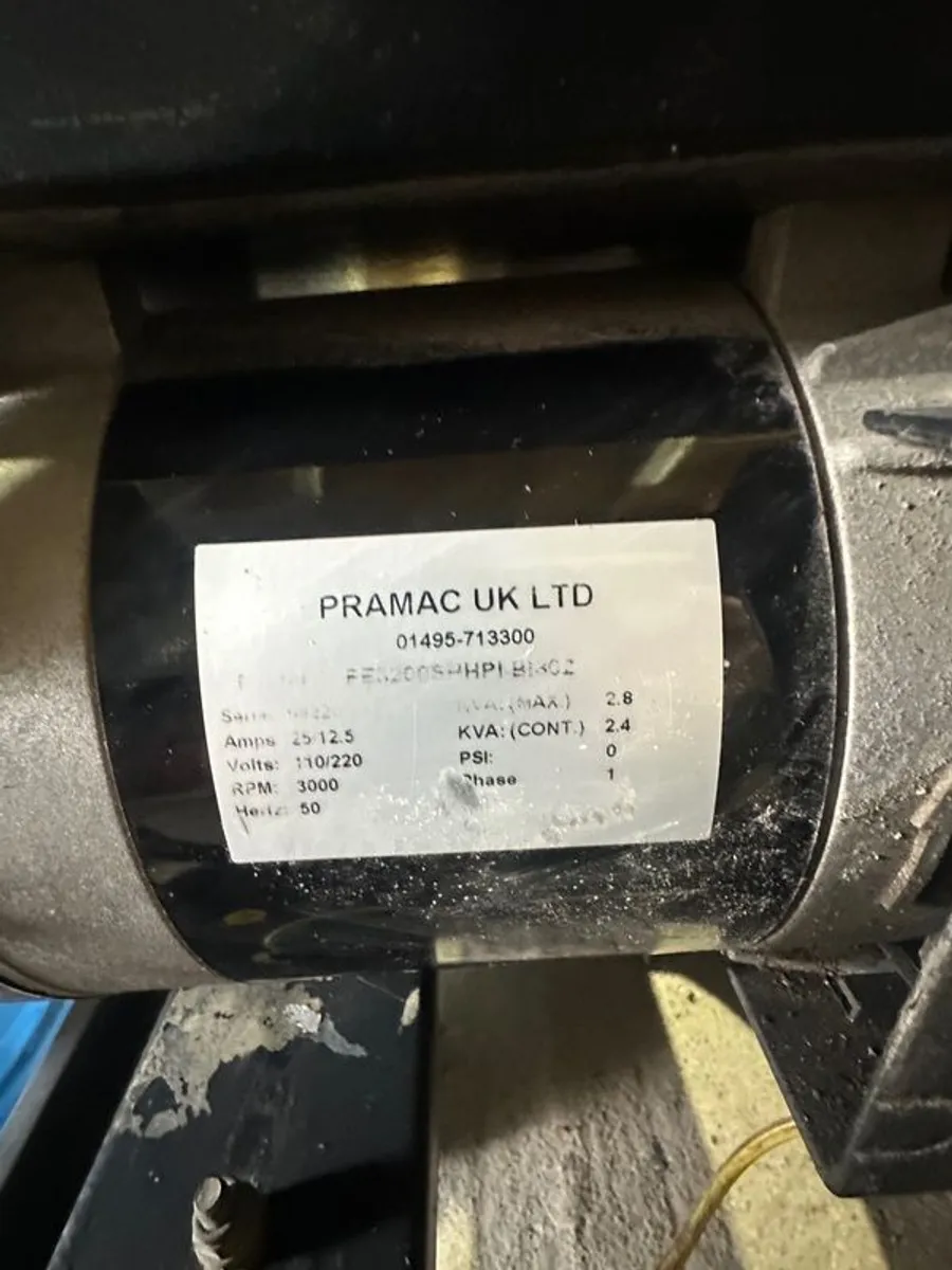 Honda Generator 110v /230v - Image 4