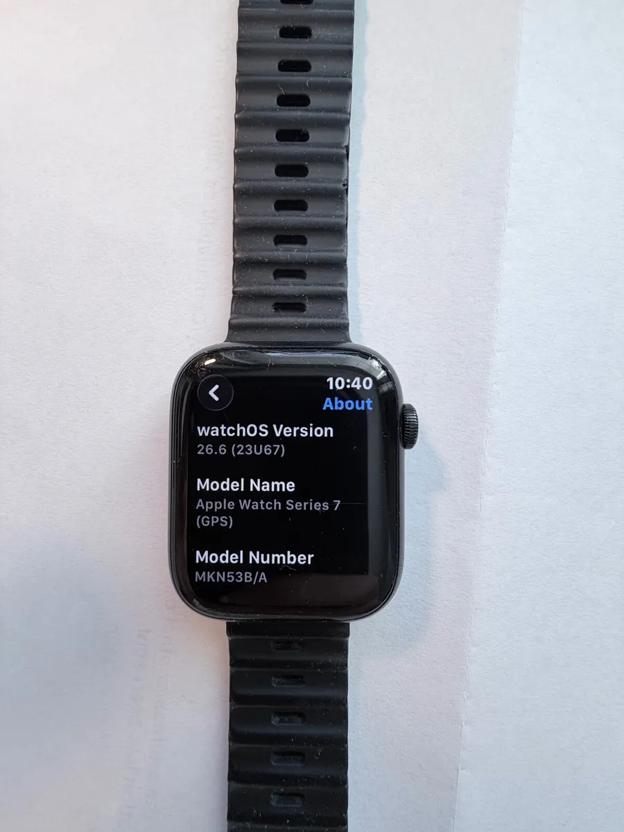 Apple Watch 7 45mm - Image 3