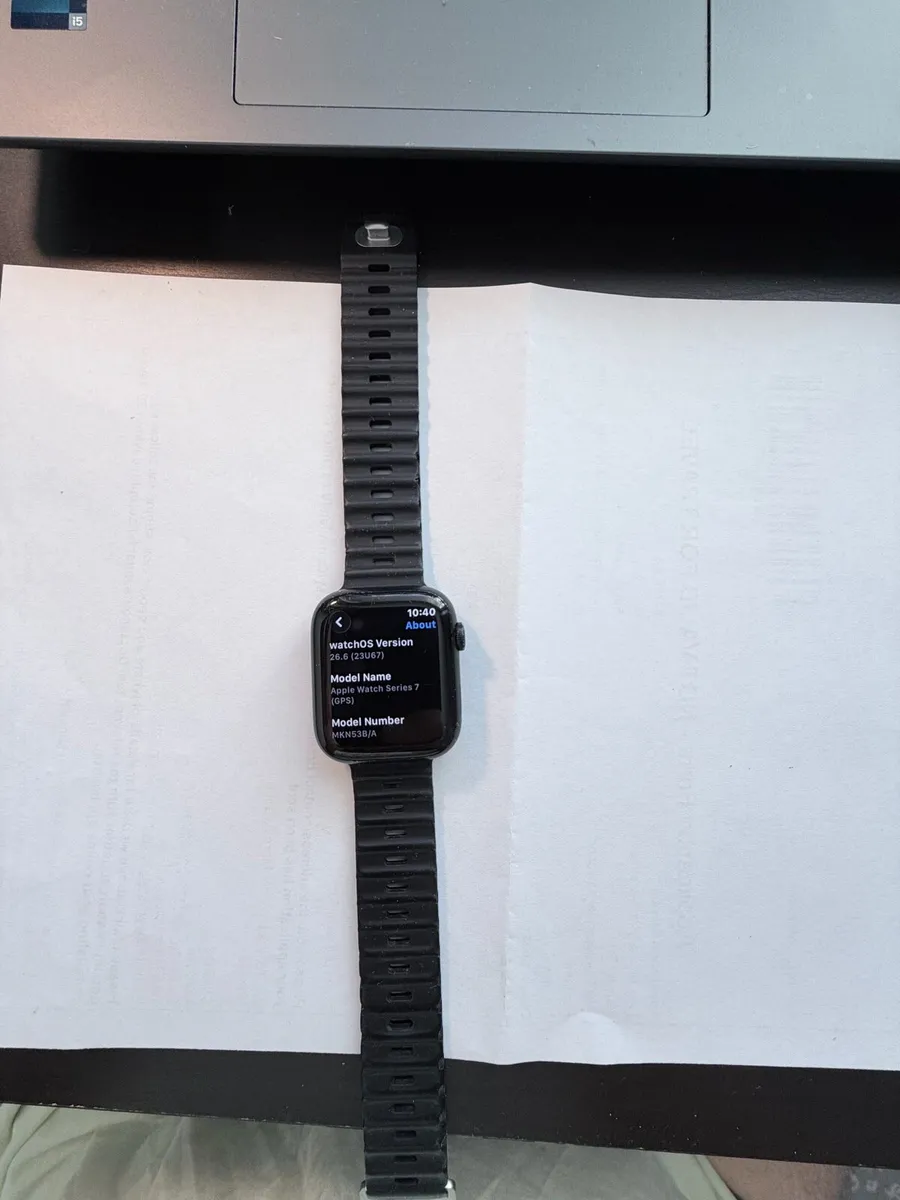 Apple Watch 7 45mm - Image 4