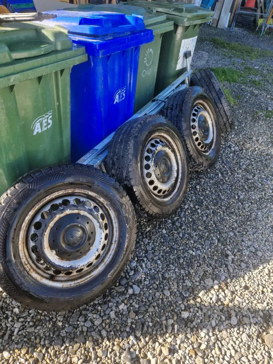 4 vw 16`` wheels & 90% Tyres - Image 3