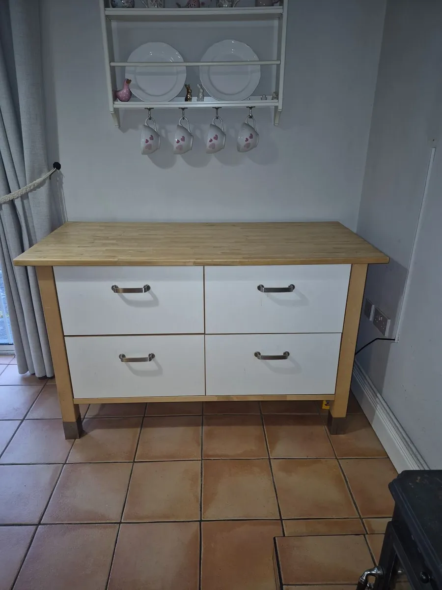 Kitchen unit/island - Image 3