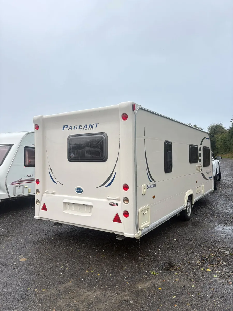 Bailey pageant Sancerre 4berth rear bathroom - Image 3