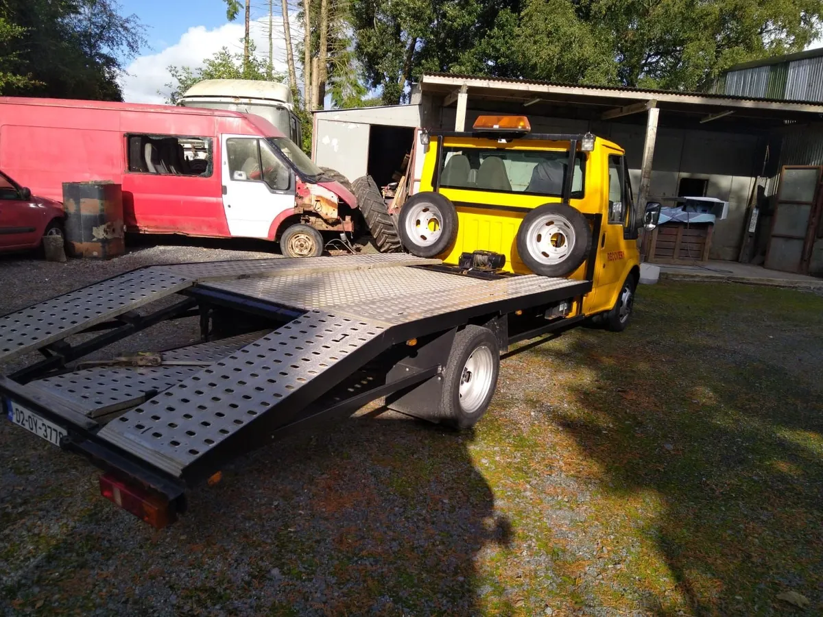 Ford Transit 2002 Recovery Vehicle - Image 2