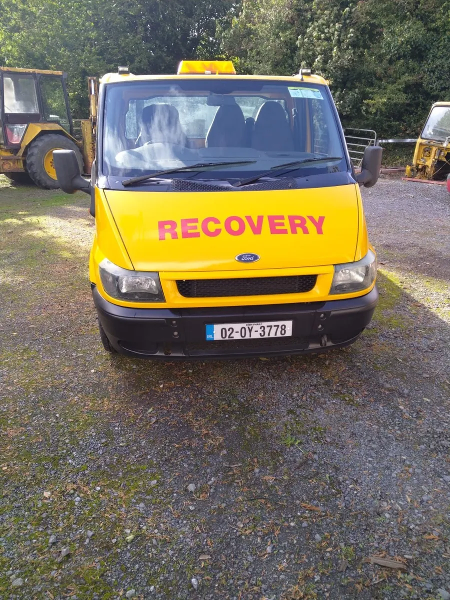 Ford Transit 2002 Recovery Vehicle - Image 1