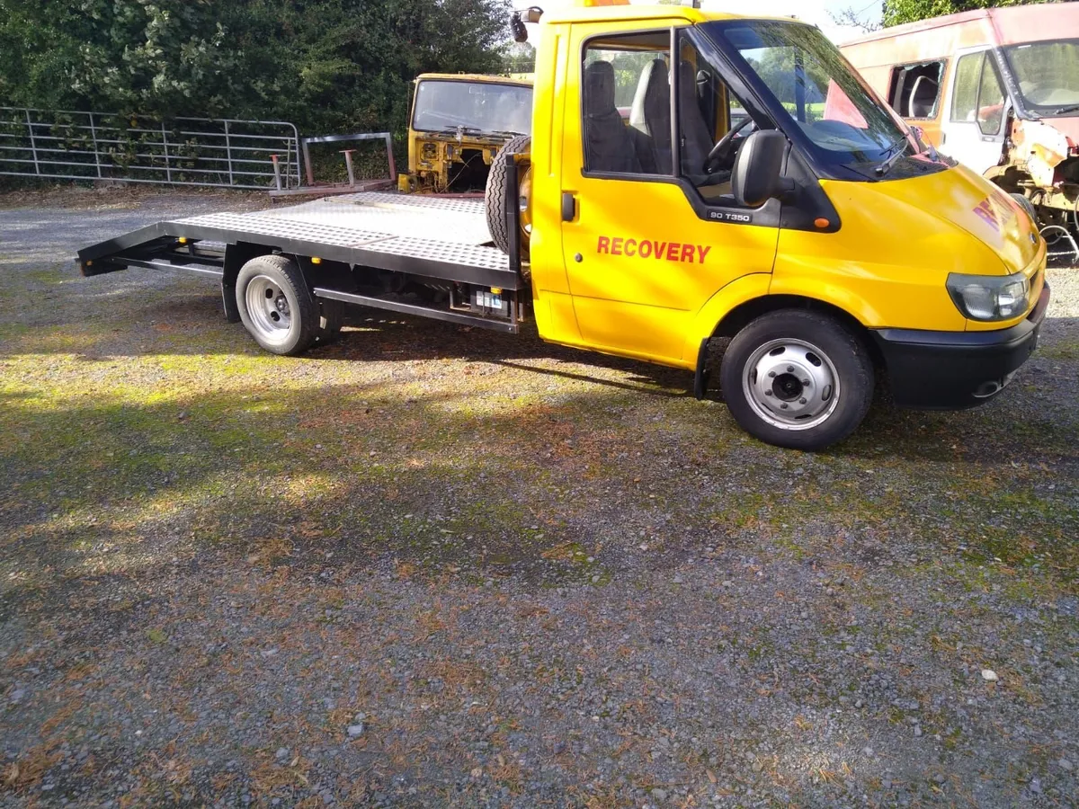 Ford Transit 2002 Recovery Vehicle - Image 4