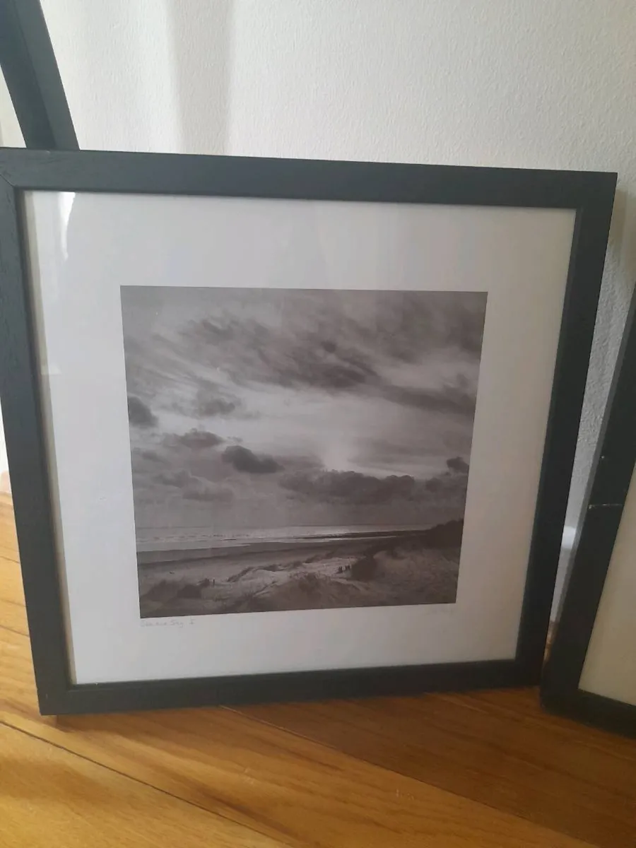 Set of 3 Framed Pictures Black/ White - Image 3