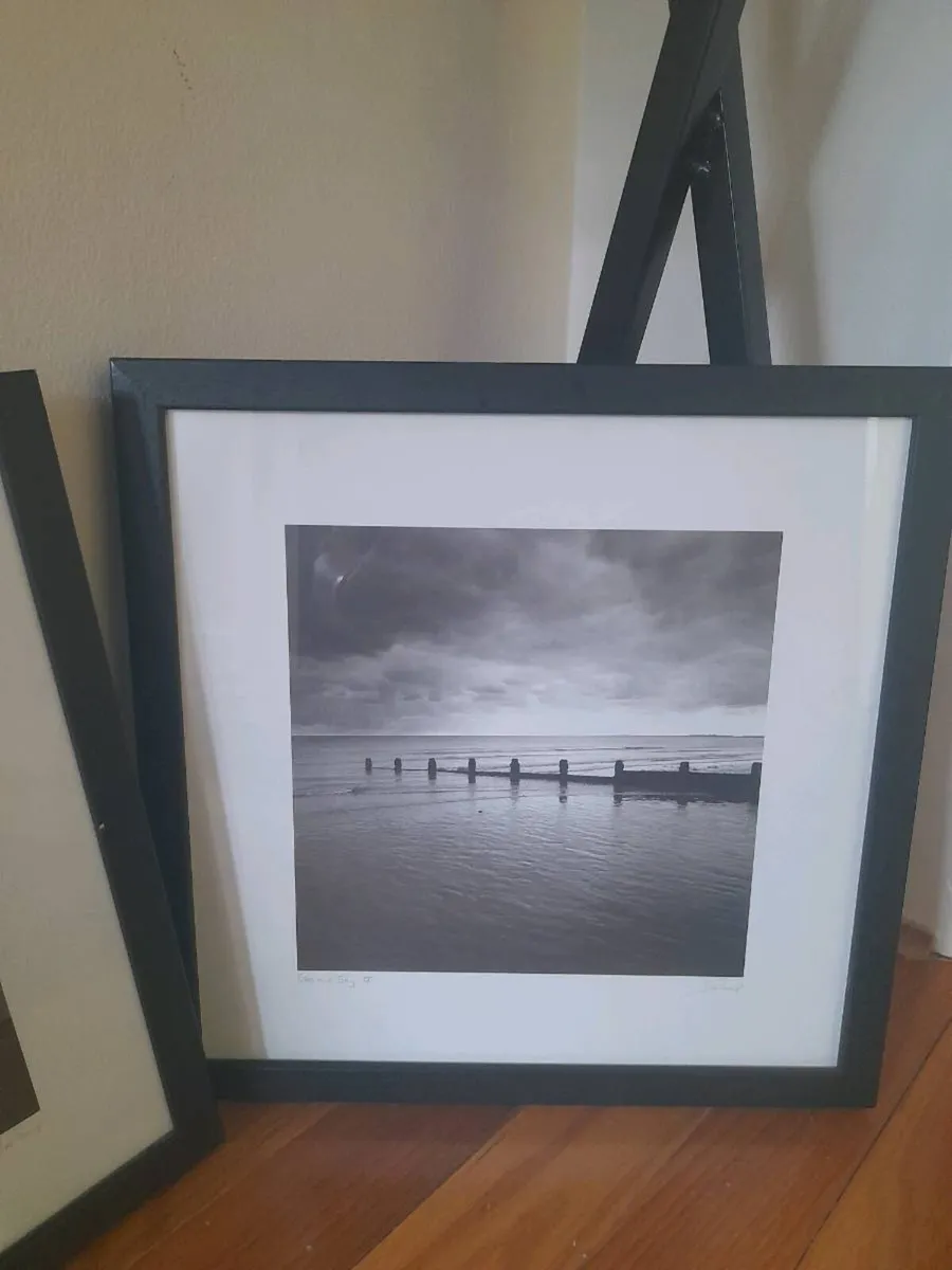Set of 3 Framed Pictures Black/ White - Image 4