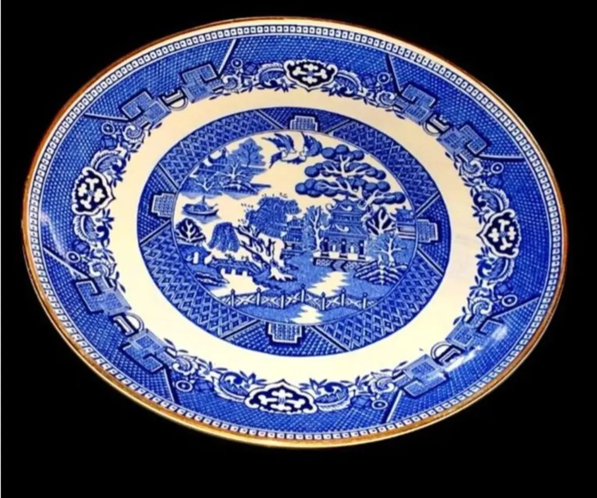 Vintage Arklow Pottery Blue Willow Dinner Plate - Image 1