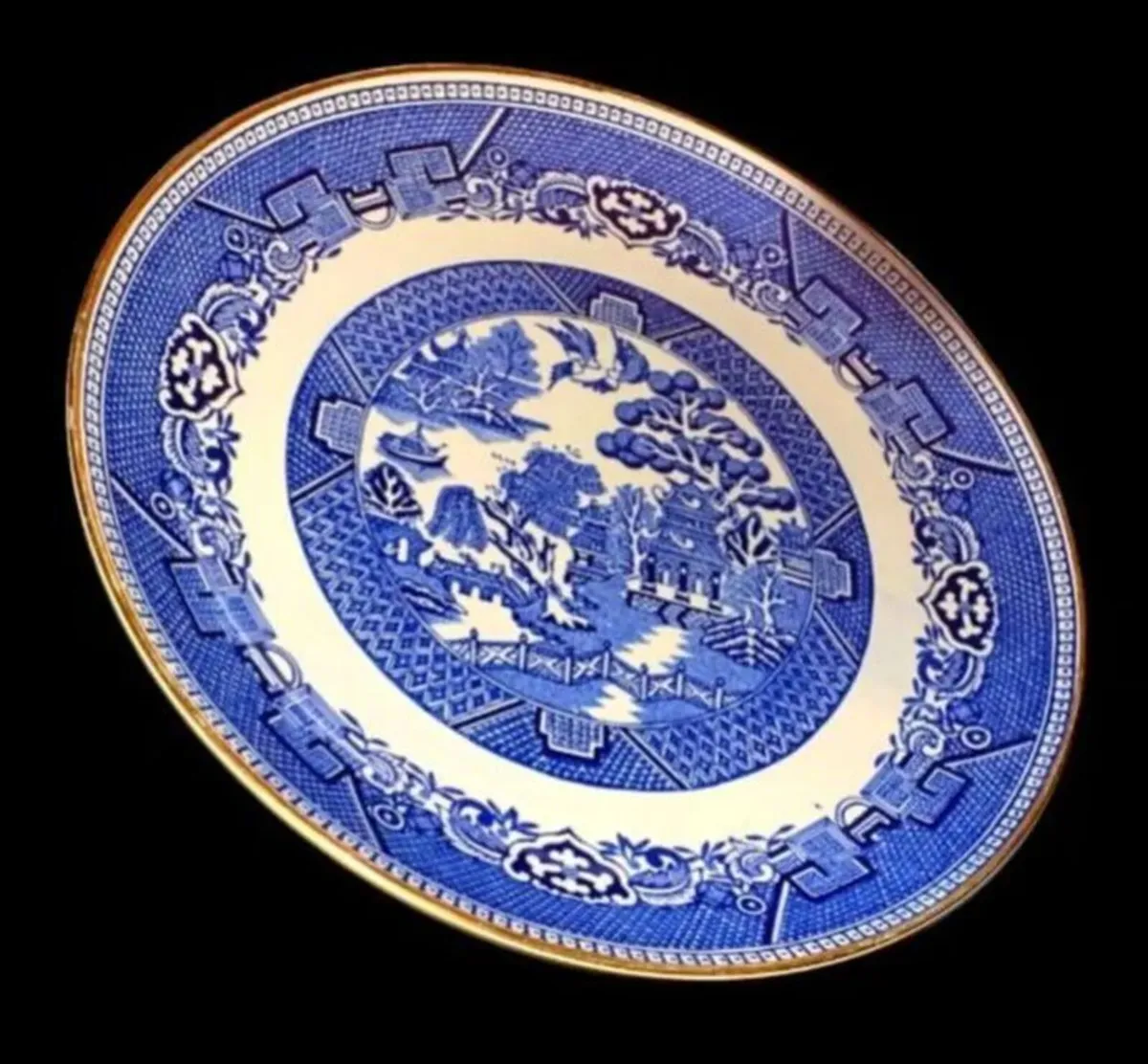 Vintage Arklow Pottery Blue Willow Dinner Plate - Image 3