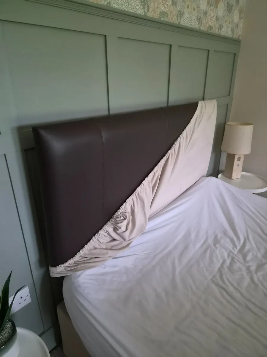Double divan bed with headboard and covers - Image 3