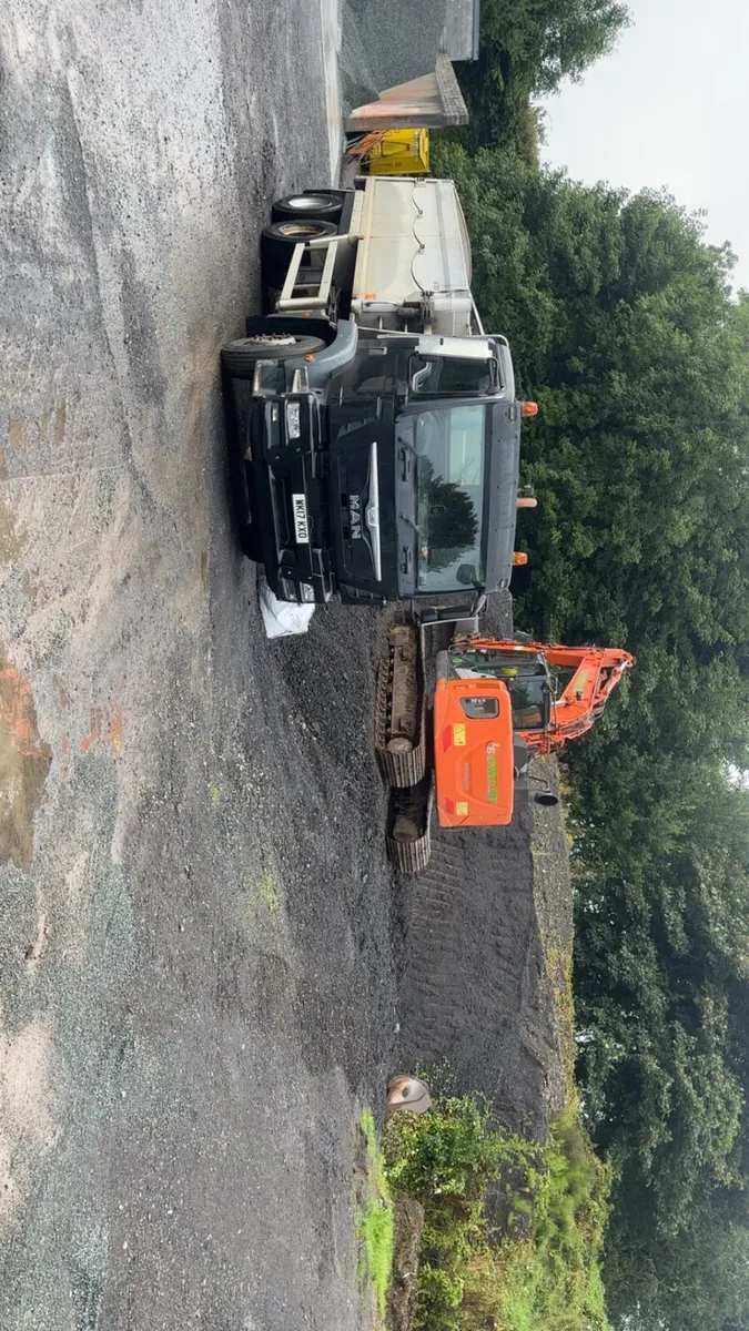 Man lorry - Image 1