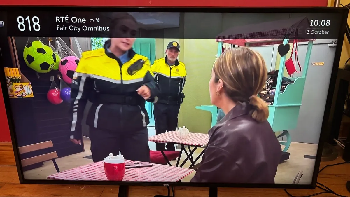 49” LG UHD 4K TV with 4K Apple TV - Image 3