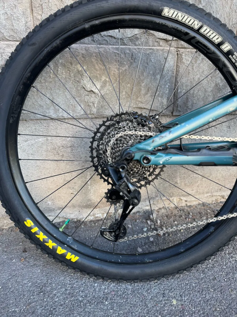 Specialized Turbo Levo SL, Like New - Image 3