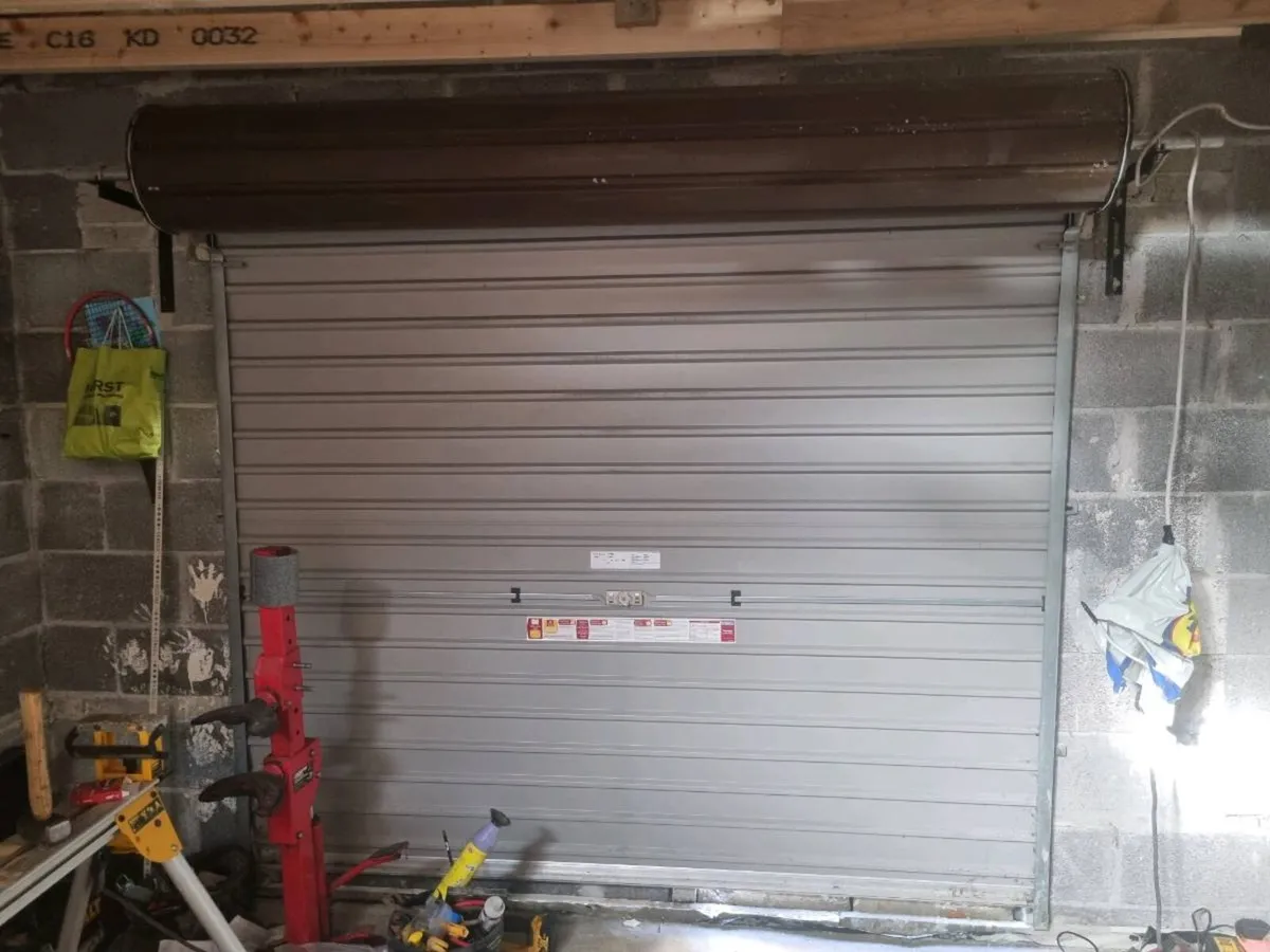 Garage roller door - Image 3