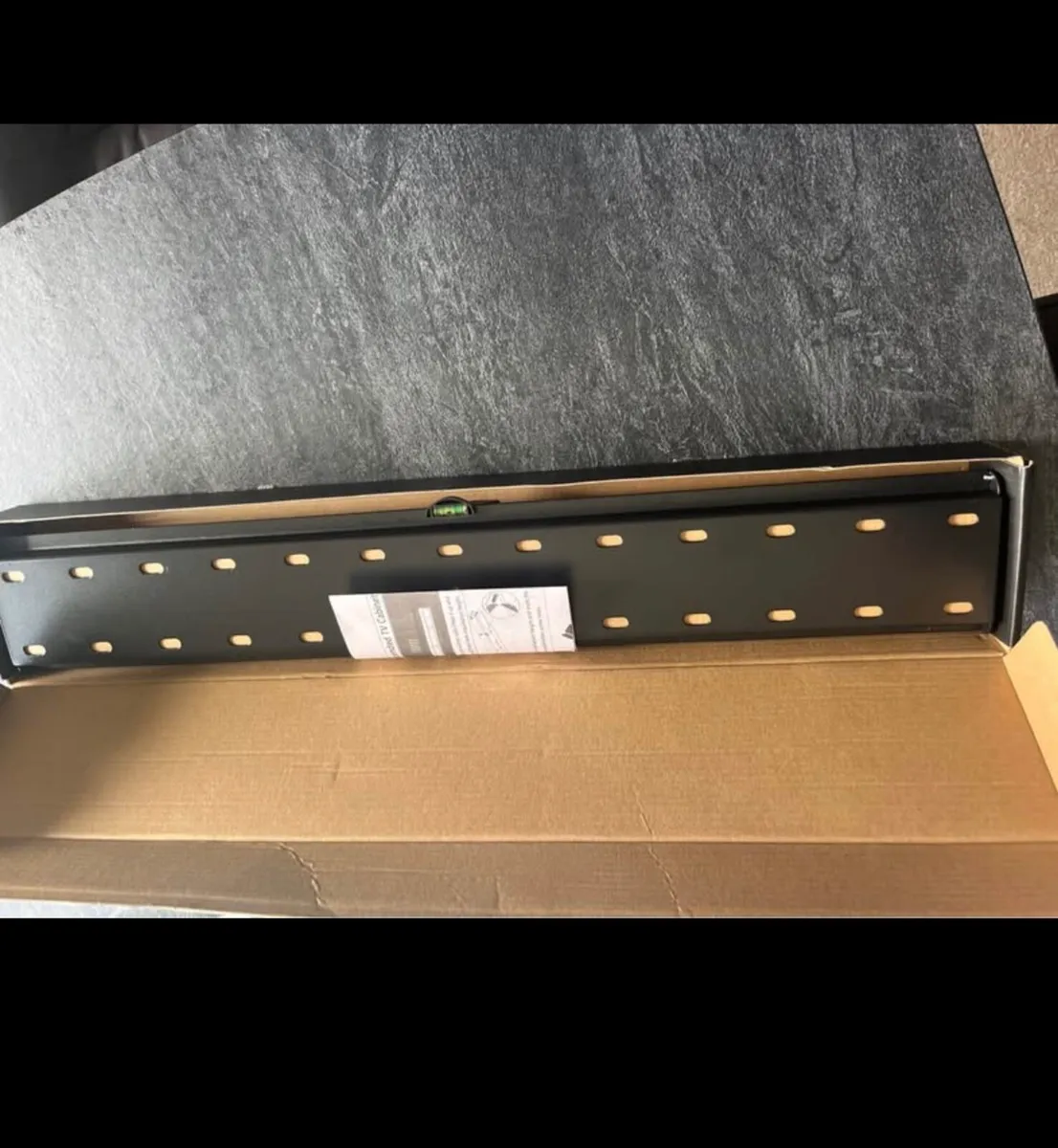 Tilt TV wall mount bracket - Image 1