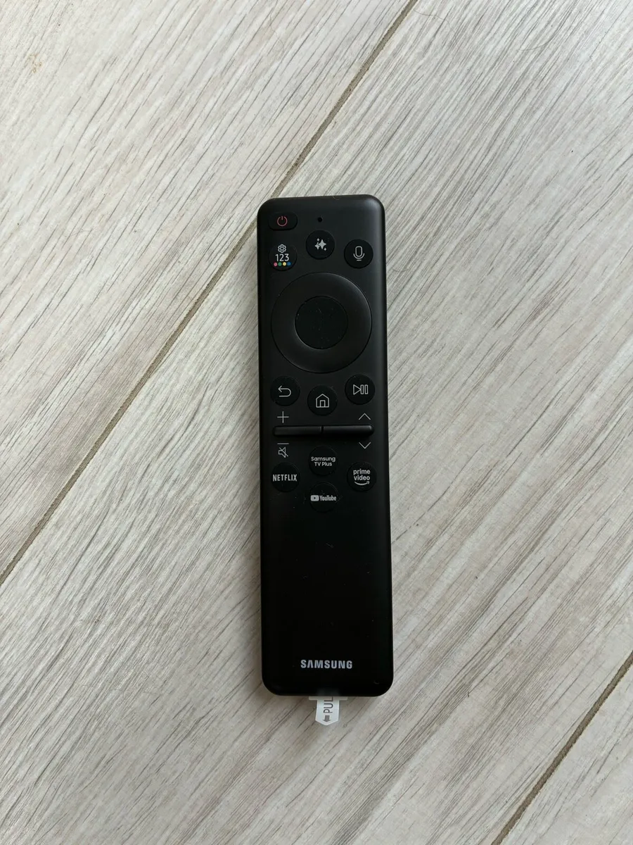Genuine Samsung Smart TV Solar Remote - Image 3