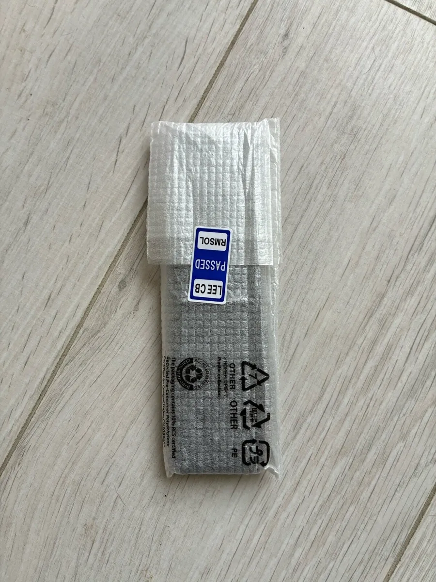 Genuine Samsung Smart TV Solar Remote - Image 4