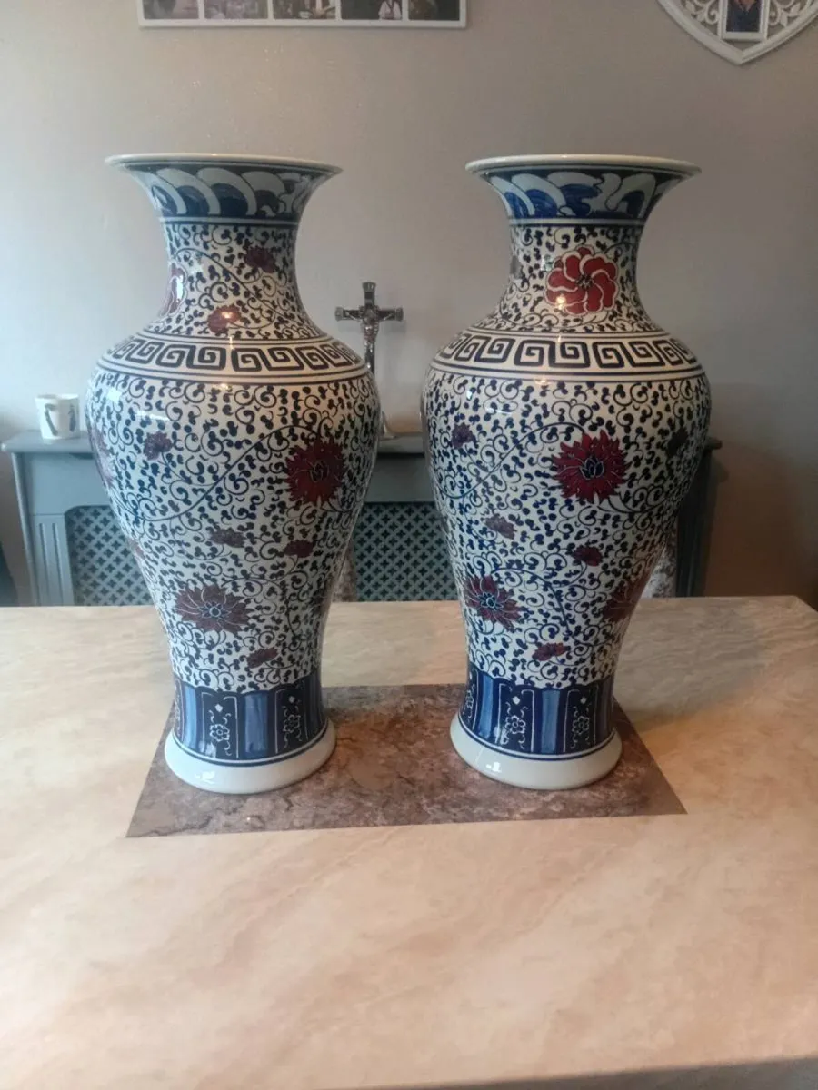Vases - Image 3