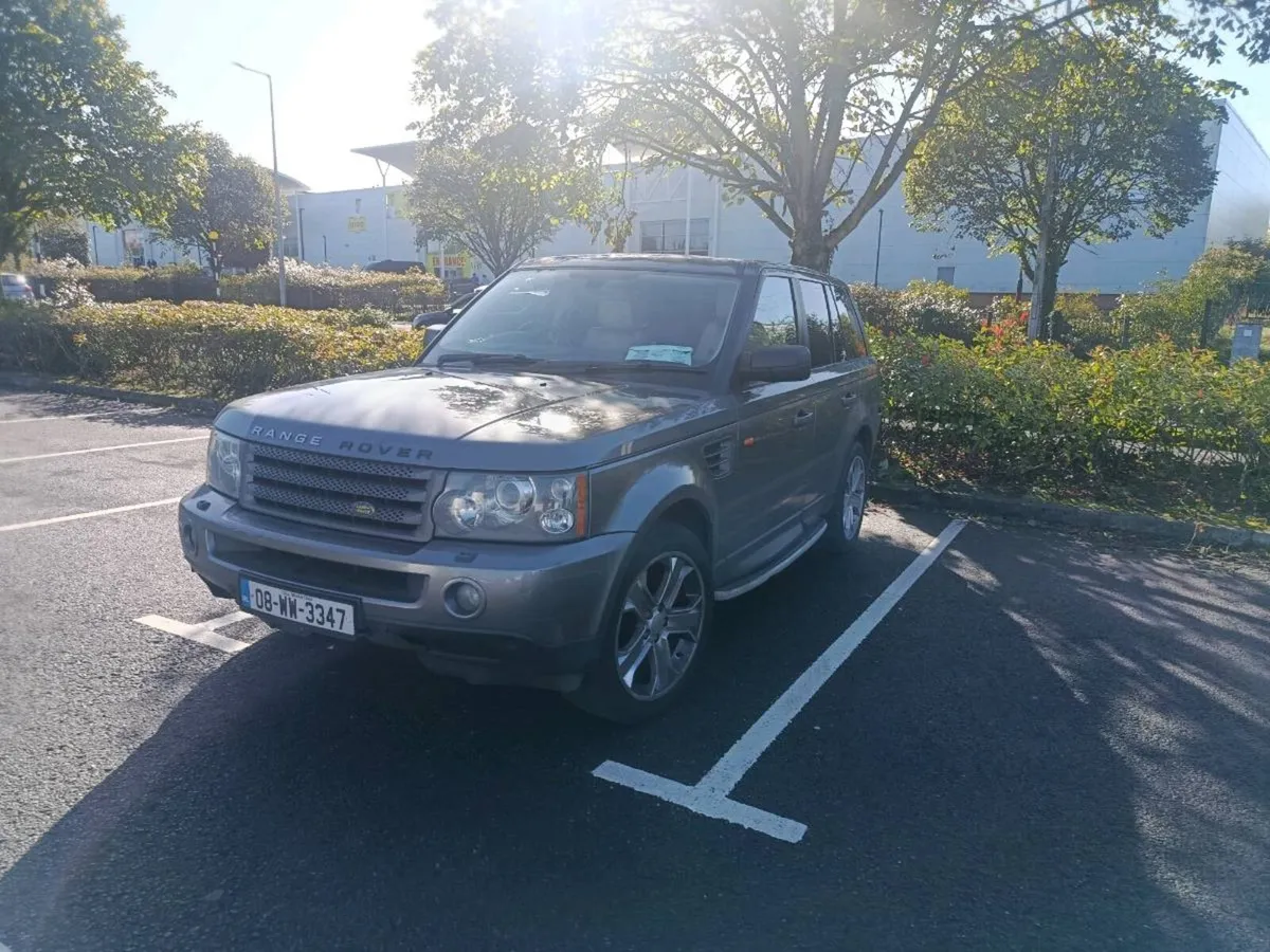 Range Rover Sport 5 Seats Crew Cab Certified - Image 2