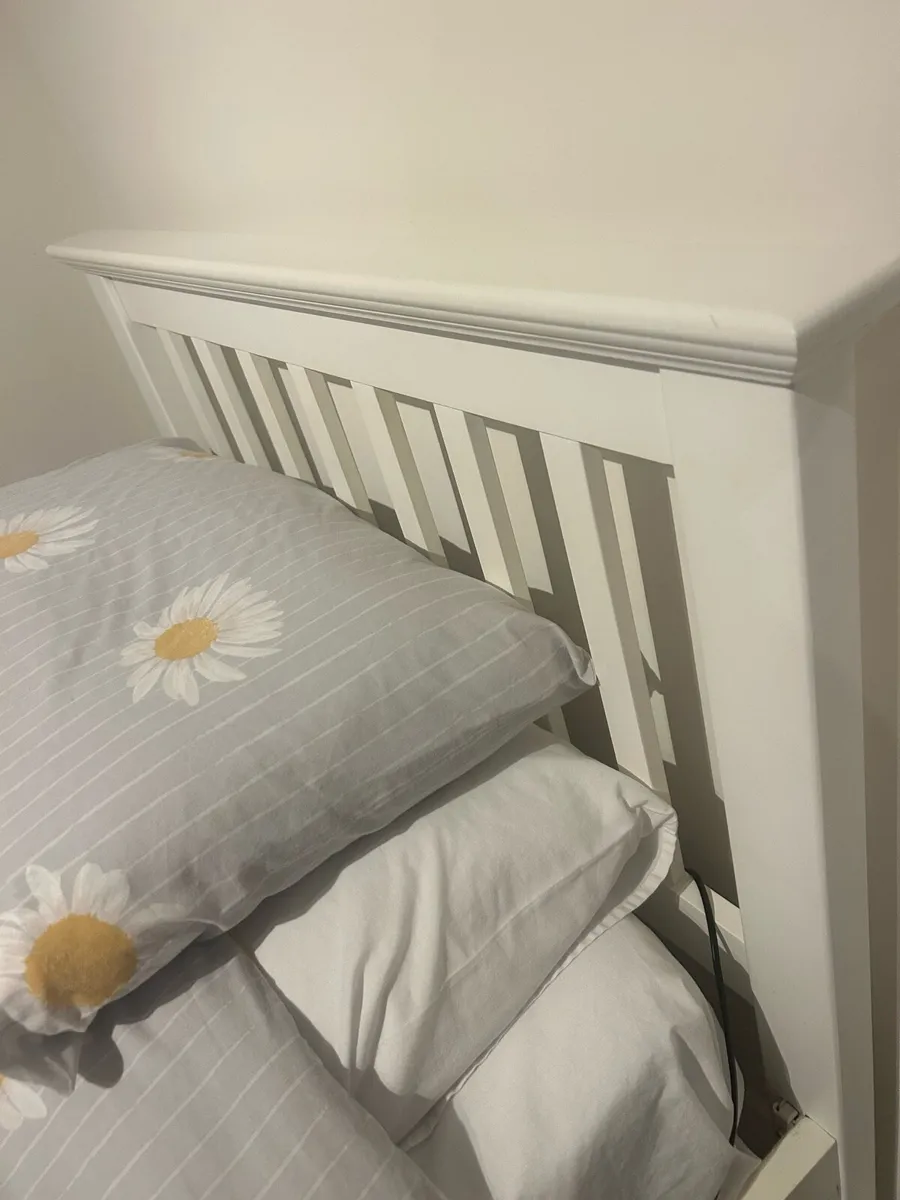 Single Bed - Image 2