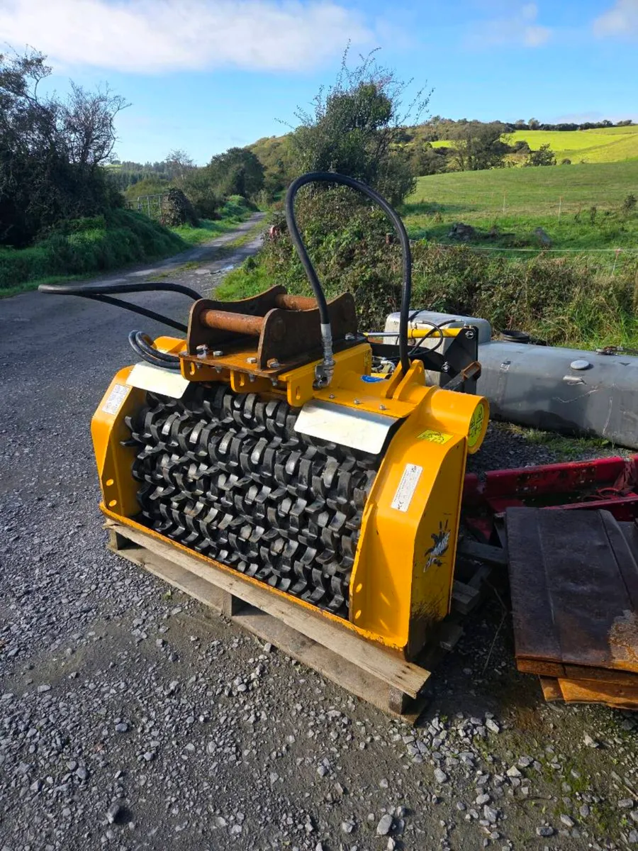 Ex-Demo stock for sale - Image 2