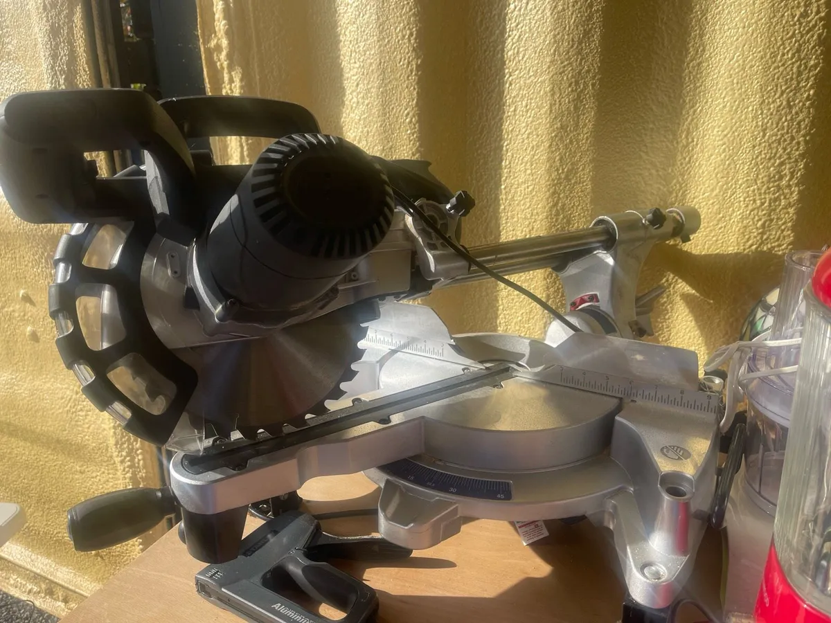 Mitre saw - Image 2