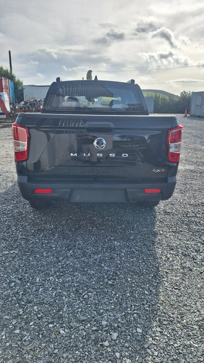 2024 SsanyYong Musso For Dismantling 17k Miles - Image 3